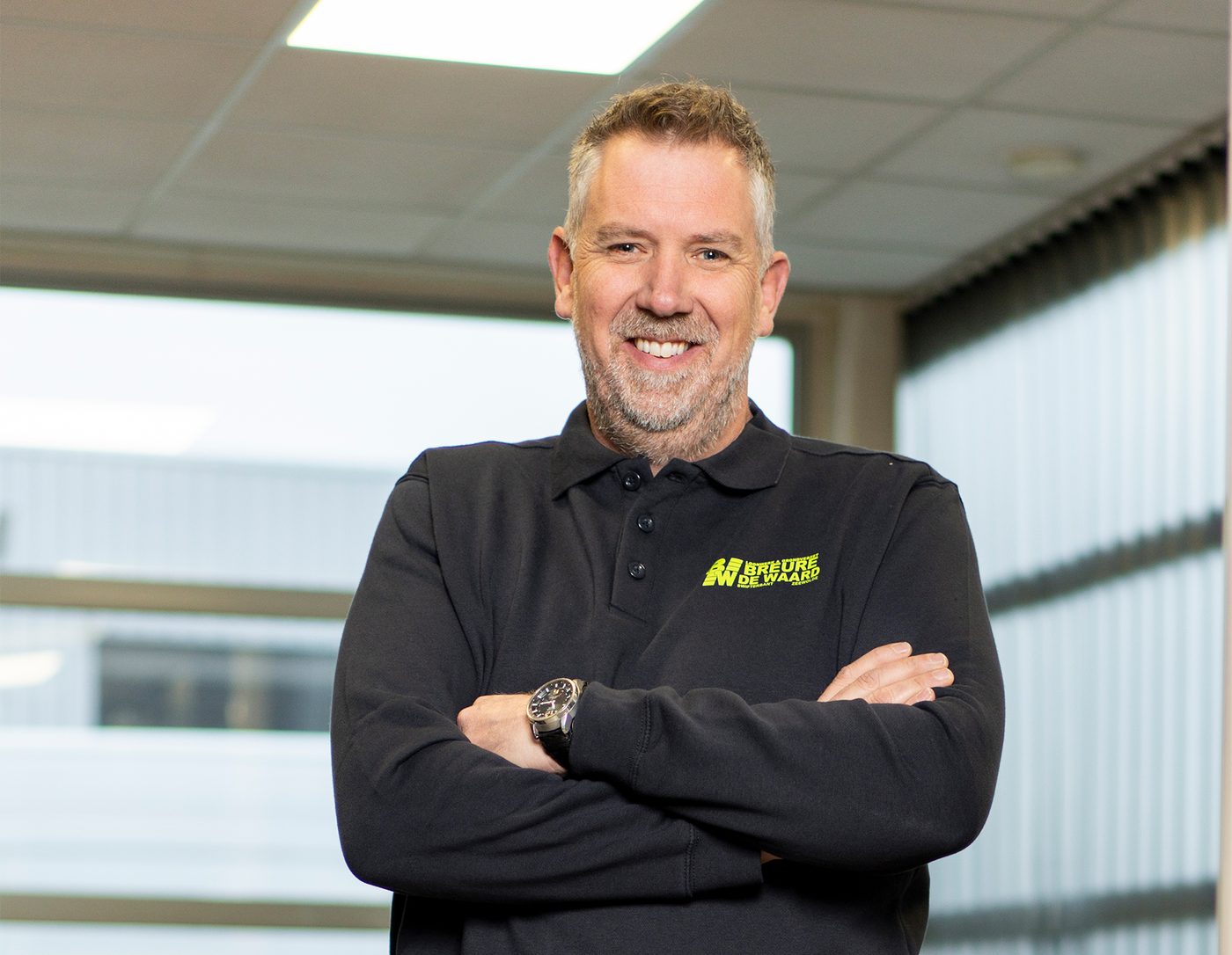 Medewerker van Breure de Waard op kantoor in Swifterbant