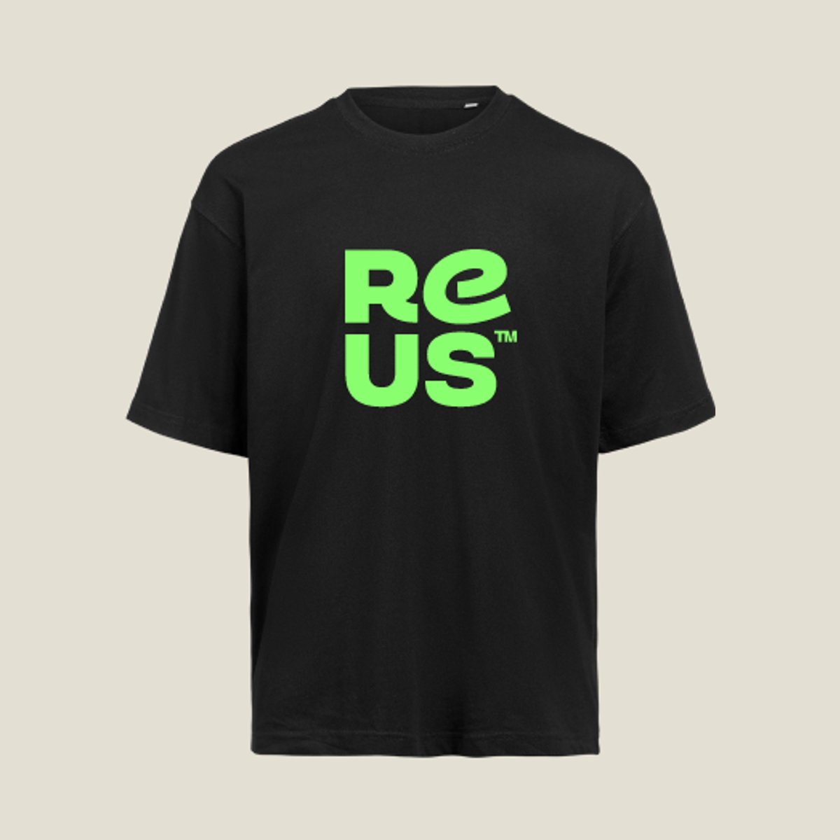 Groots Sportshirt van REUS, voorkant met REUS-logo